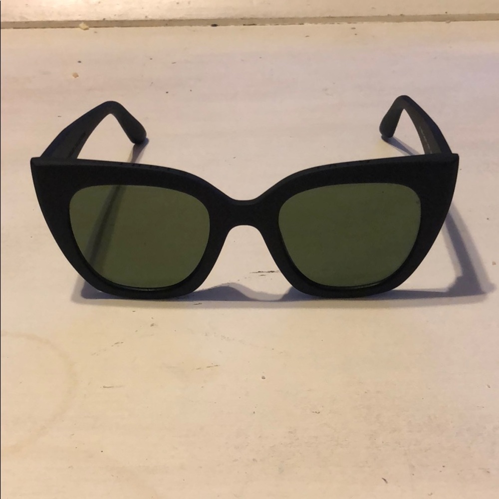Toms travelers edition sunglasses